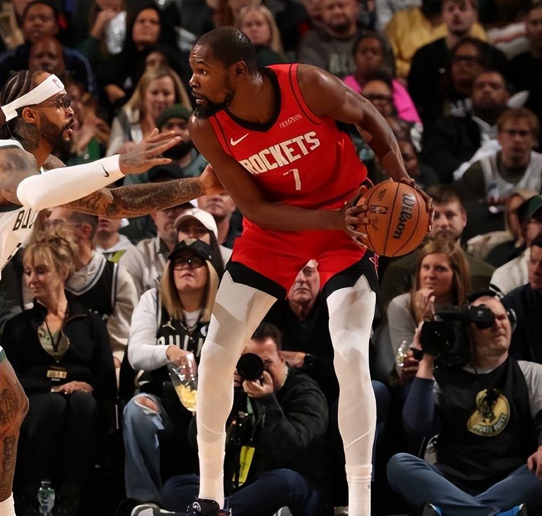 包含NBA总决赛赛程吃紧，密尔沃基雄鹿关键时刻迎来里程碑，气氛紧张，数据趋势出现新变化的词条-开云体育移动端